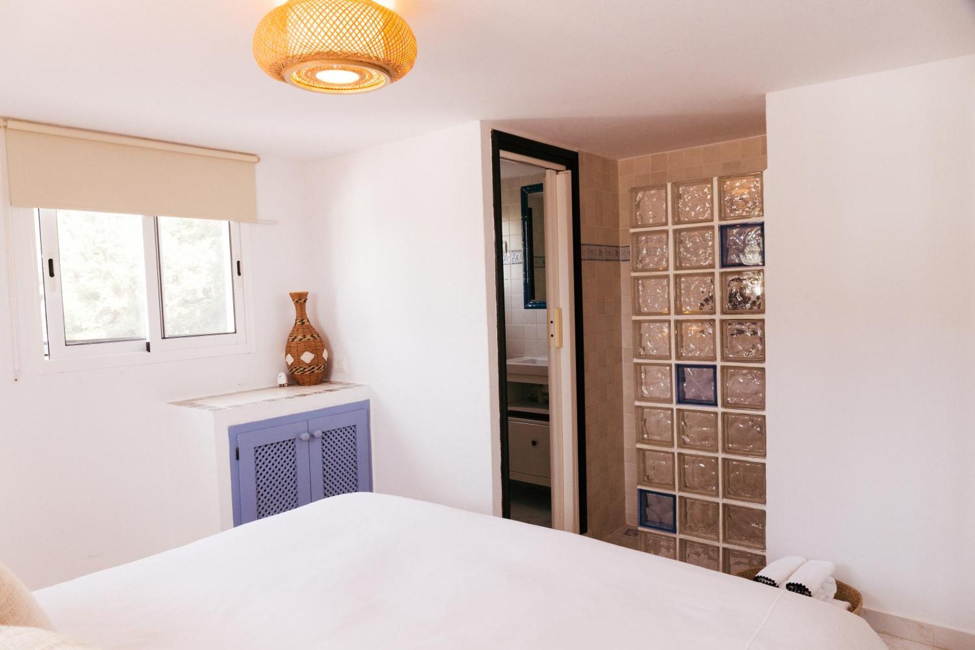 Unio Ibiza - Adults Only Hotel Кала Вадела Стая снимка