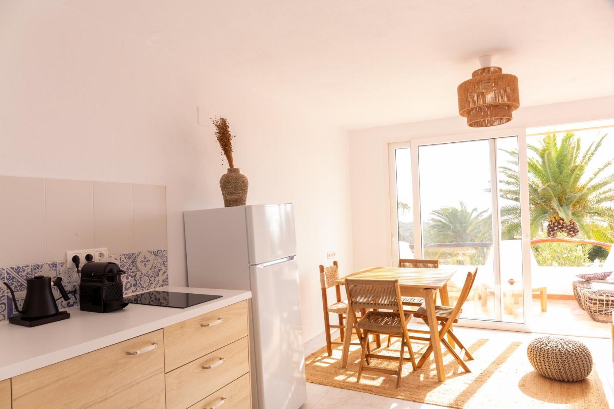 Unio Ibiza - Adults Only Hotel Кала Вадела Стая снимка