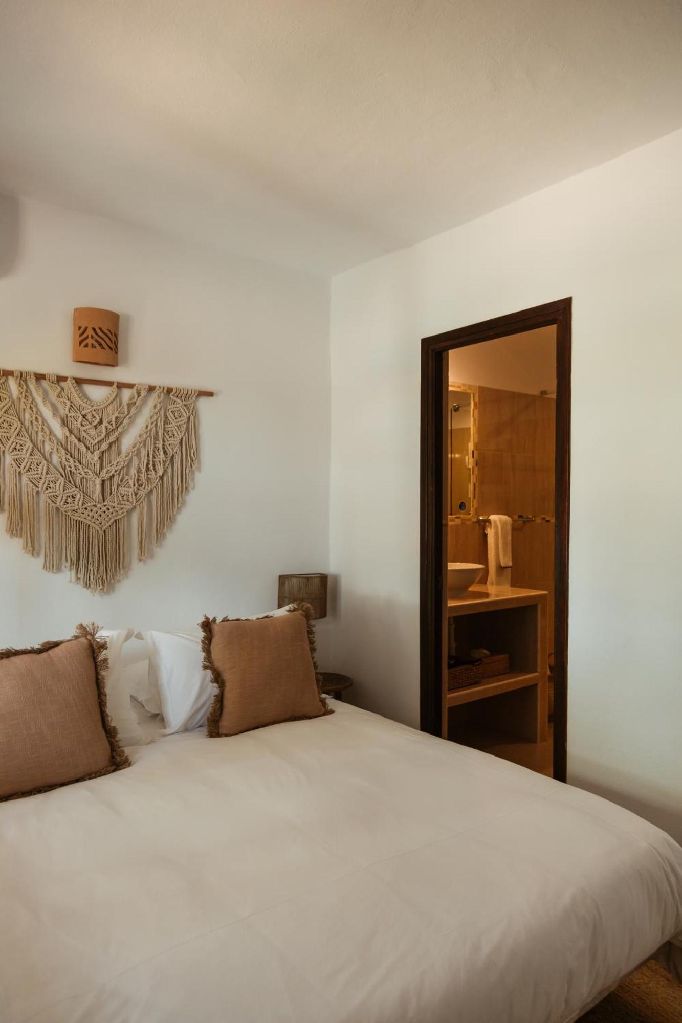 Unio Ibiza - Adults Only Hotel Кала Вадела Екстериор снимка