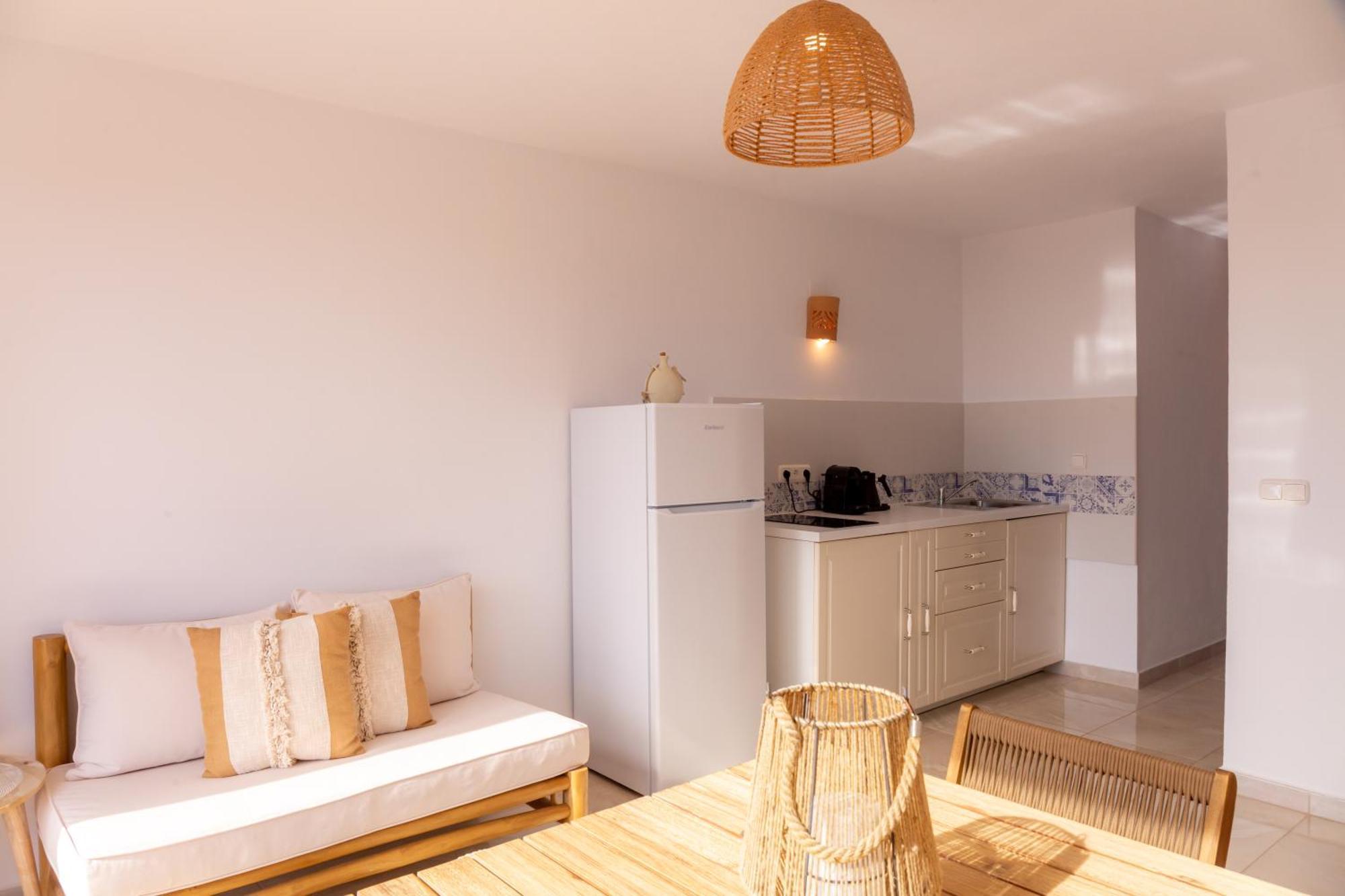 Unio Ibiza - Adults Only Hotel Кала Вадела Екстериор снимка
