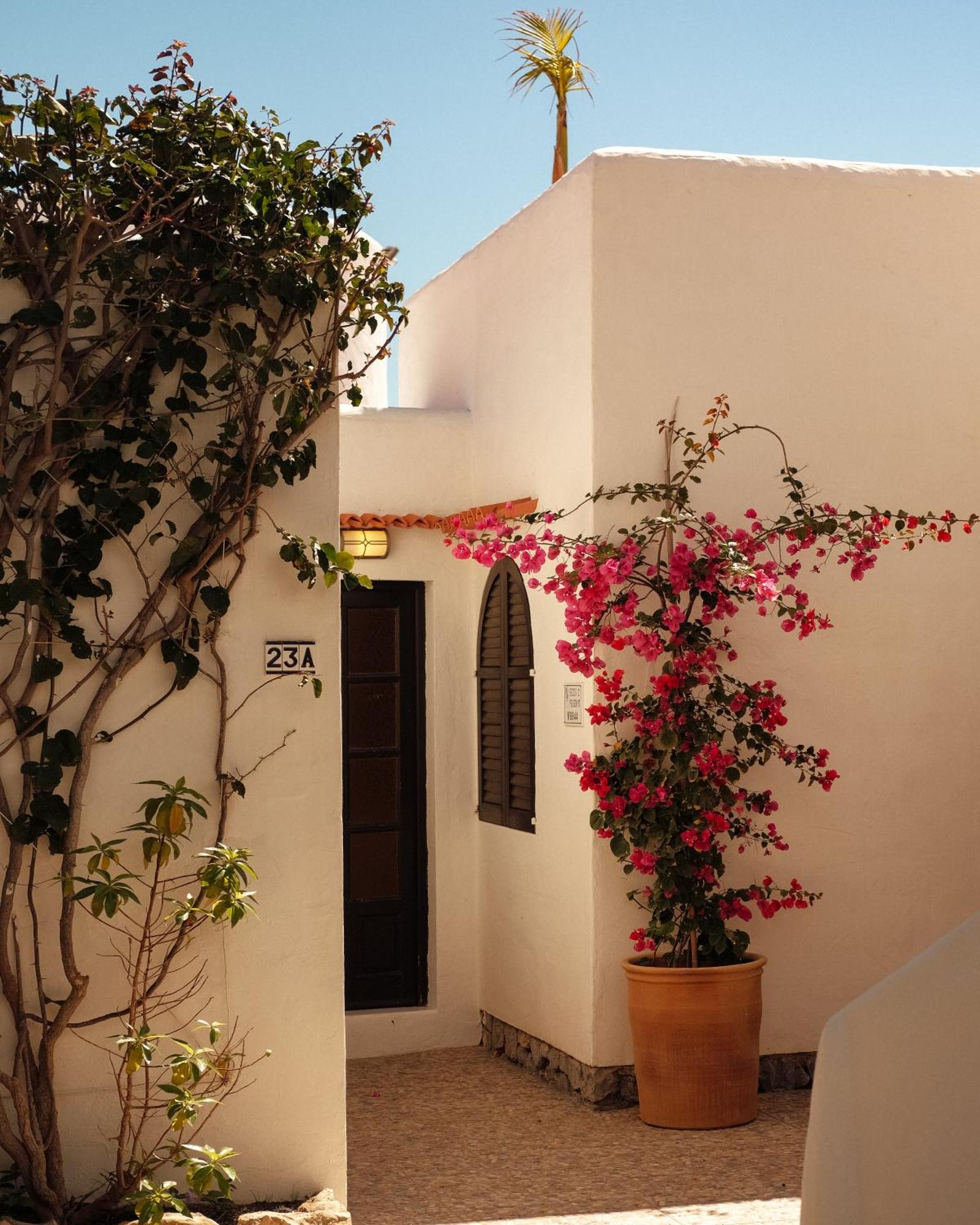 Unio Ibiza - Adults Only Hotel Кала Вадела Екстериор снимка