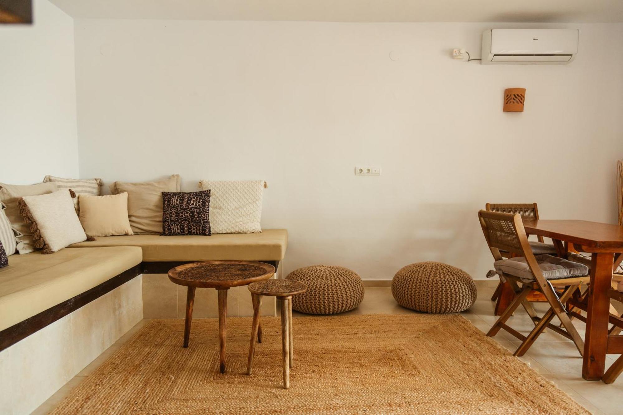 Unio Ibiza - Adults Only Hotel Кала Вадела Стая снимка